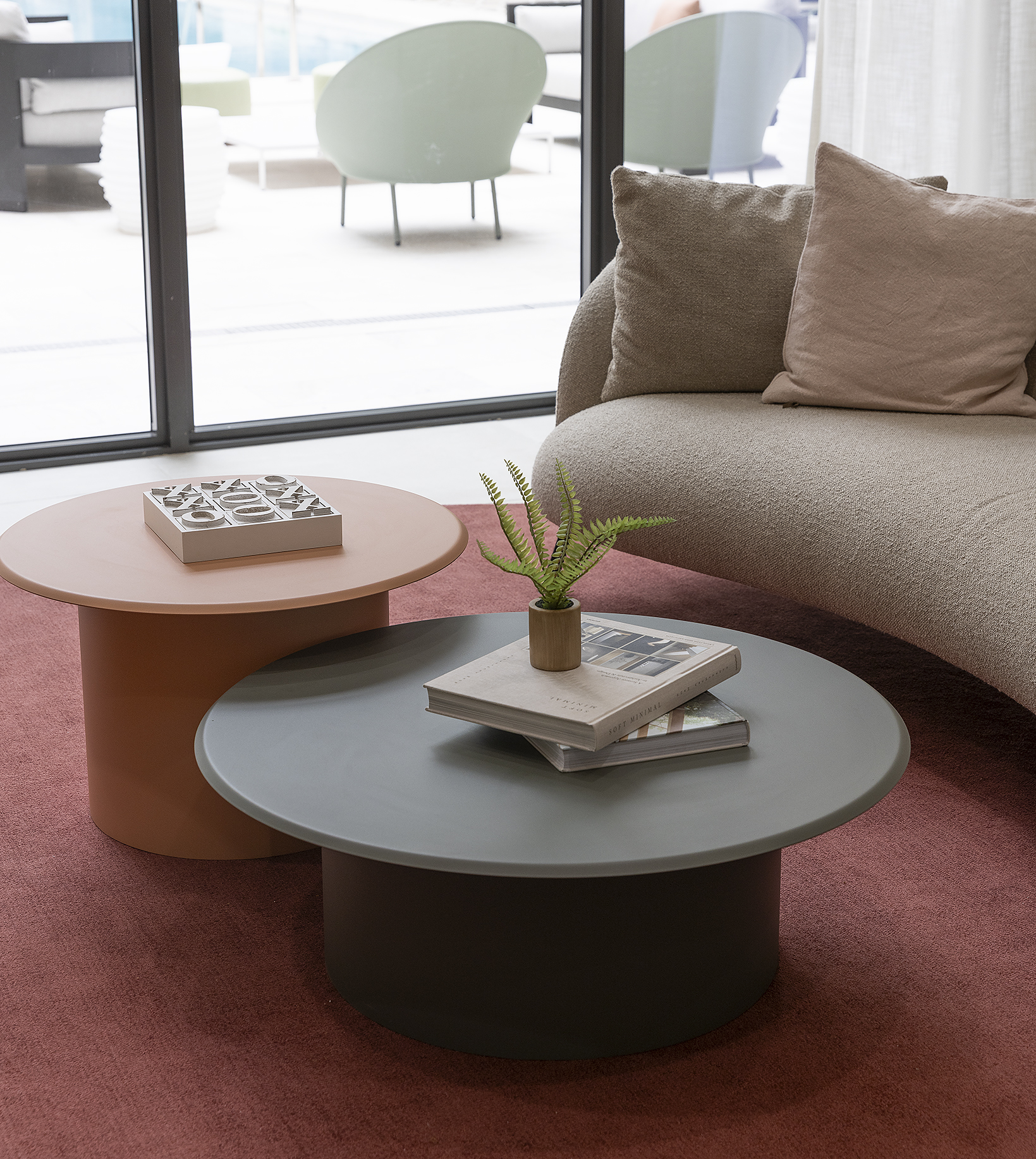 Coffee tables and decor details
